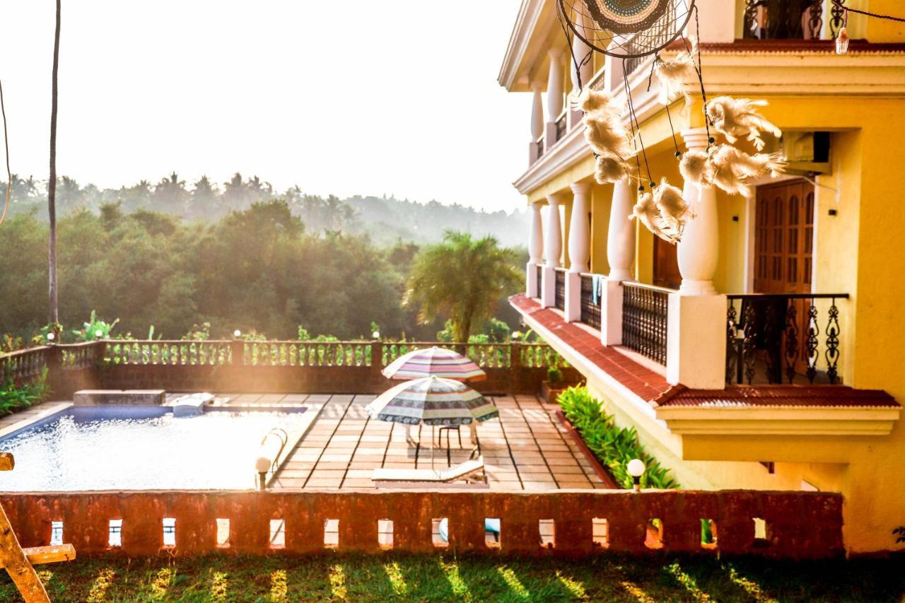Crystal Serenity Boutique Resort Mandrem Ngoại thất bức ảnh